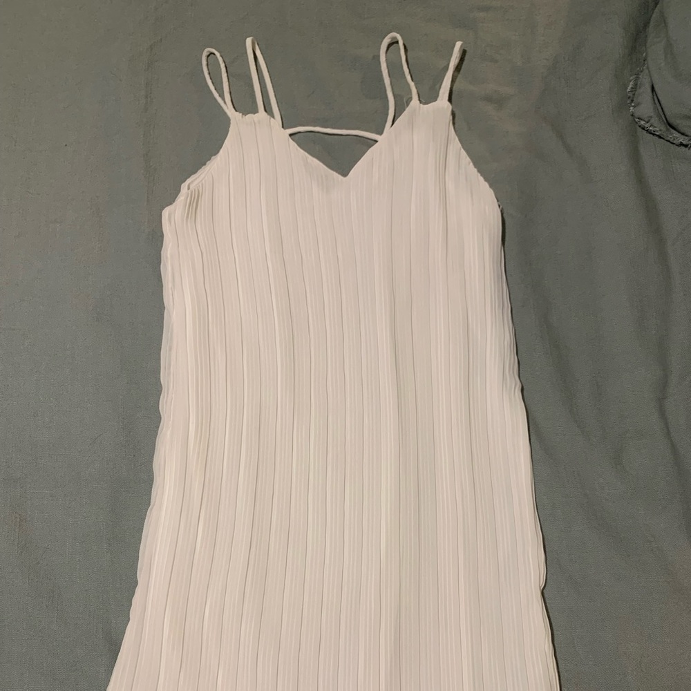 Vestique Dress